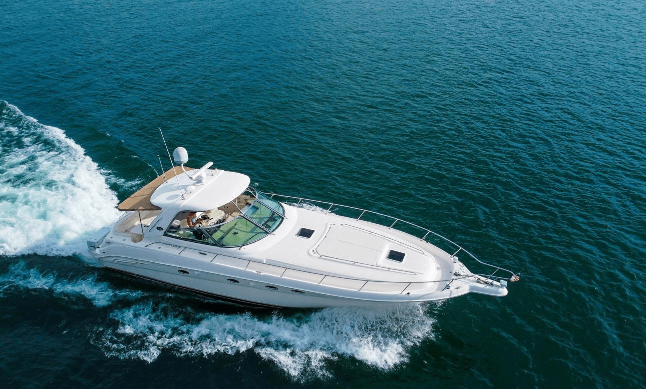 Luxury 52ft Sea Ray Yacht Charter on Lake Travis with Captain Included